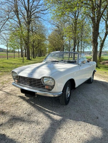 PEUGEOT 204 Cabriolet - 1969 For Sale