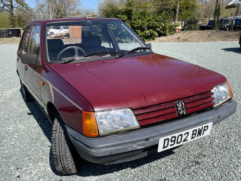 Rapid Classics: Eine Suche. Alle Oldtimer. 7 » Rapid Classics: Eine Suche. Alle Oldtimer. 1987 Peugeot 205 GR
