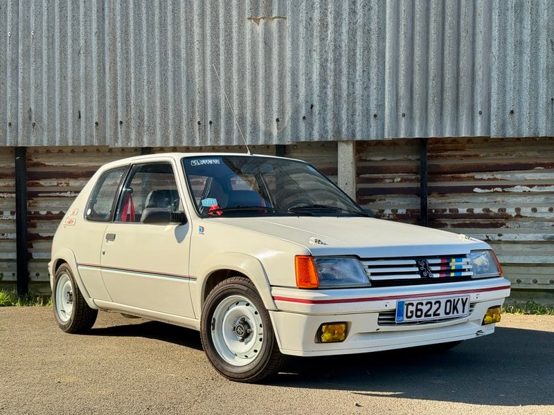 Rapid Classics: Eine Suche. Alle Oldtimer. 18 » Rapid Classics: Eine Suche. Alle Oldtimer. Peugeot 205 Rallye - LHD European Spec