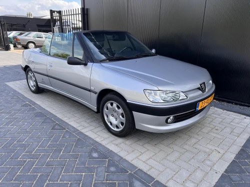 2000 Peugeot 306