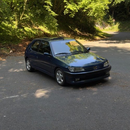 1998 PEUGEOT 306 S16 A vendre