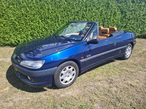 1999 PEUGEOT 306 1.8 Cabrio Palm Beac A vendre