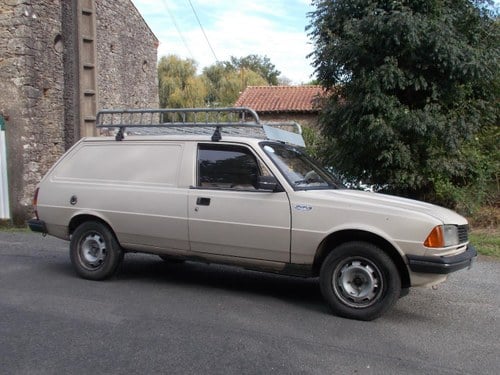 1982 PEUGEOT 305 BREAK TOLE À venda