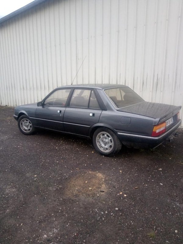 1988 Peugeot 505 - 1 1988 Peugeot 505 - 1