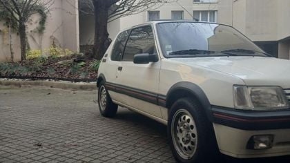 Peugeot 205 GTI