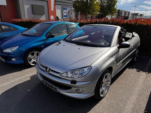 2004 PEUGEOT 206 CC À venda