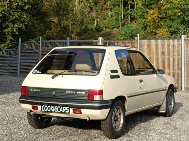 1992 PEUGEOT 205 Indiana