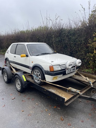 1991 Peugeot 205 GTI STAGE RALLY CAR