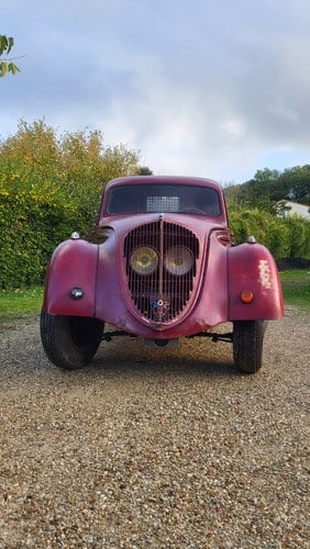 Vintage Peugeot 202 uh pick up