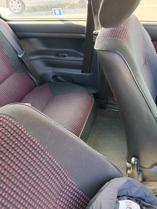 1998 Peugeot 106 - 2 1998 Peugeot 106 - 2