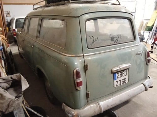 1957 PEUGEOT 403 Familiale "L" A vendre