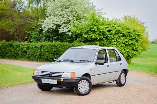 1990 Peugeot 205 GR 1.4L Petrol Manual VENDIDO