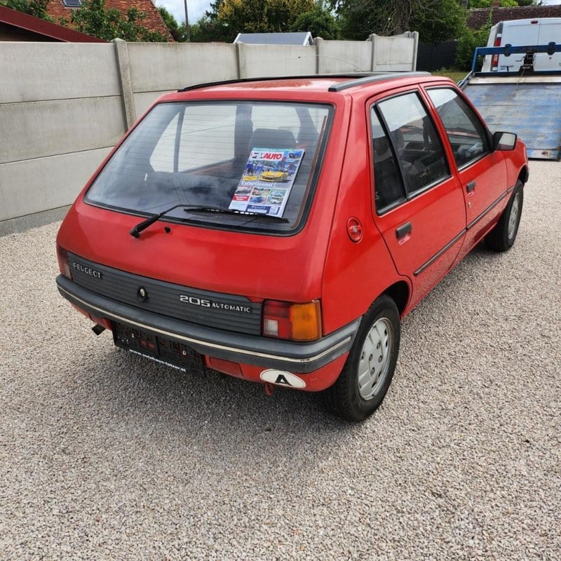 1986 Peugeot 205 - 2 1986 Peugeot 205 - 2