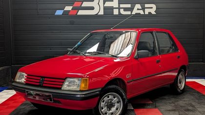 Peugeot 205 GT