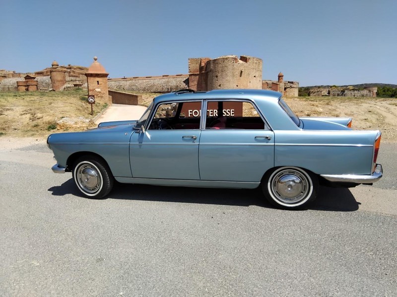 1967 Peugeot 404 - 2 1967 Peugeot 404 - 2