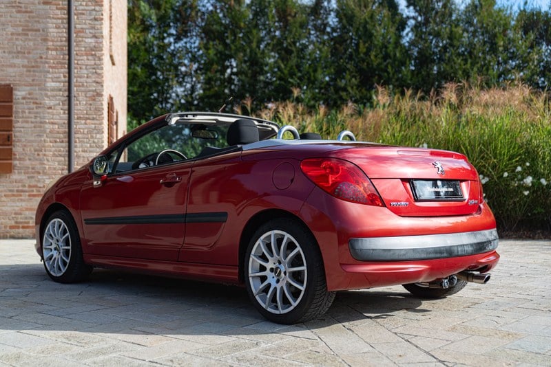 2008 Peugeot 207 CC - 2 2008 Peugeot 207 CC - 2