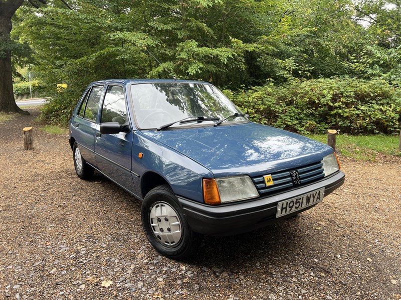 1991 Peugeot 205 - 1 1991 Peugeot 205 - 1