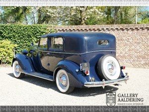 1937 Packard One-Twenty Rollston