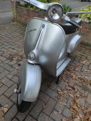 1991 Rare vespa 50 special revival - limited edition For Sale
