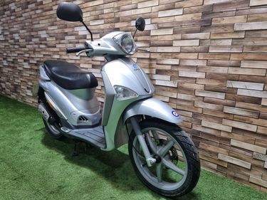 Picture of 2005 Piaggio 50cc liberty clean scooter 12 mths mot,runs & r For Sale