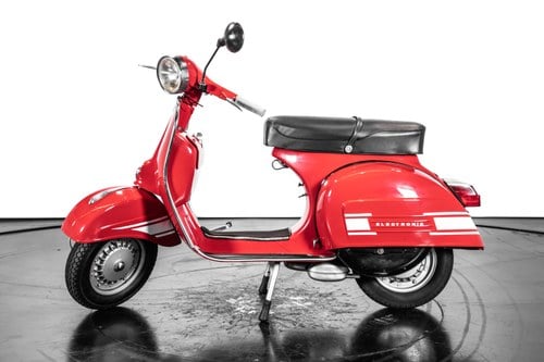 1974 PIAGGIO VESPA RALLY 200 In vendita