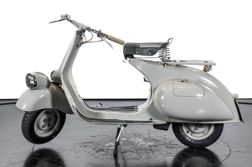 1953 PIAGGIO VESPA 125 FARO BASSO Kaufen Bei