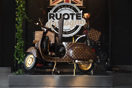 PIAGGIO VESPA 50 "LOUIS VUITTON" 01/01 2021 A vendre
