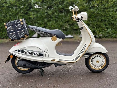 2021 Vespa 946 Christian Dior 124cc In vendita all'asta