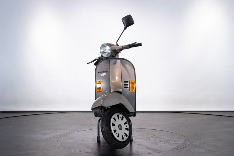 Auctions Vespa Piaggio Pk 50 Xl Vespa Pk 50 Xl Rush Bianca Sold At