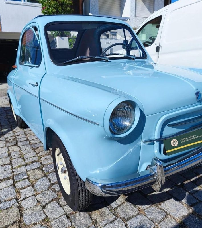 1958 Piaggio Vespa 400 - 2 1958 Piaggio Vespa 400 - 2