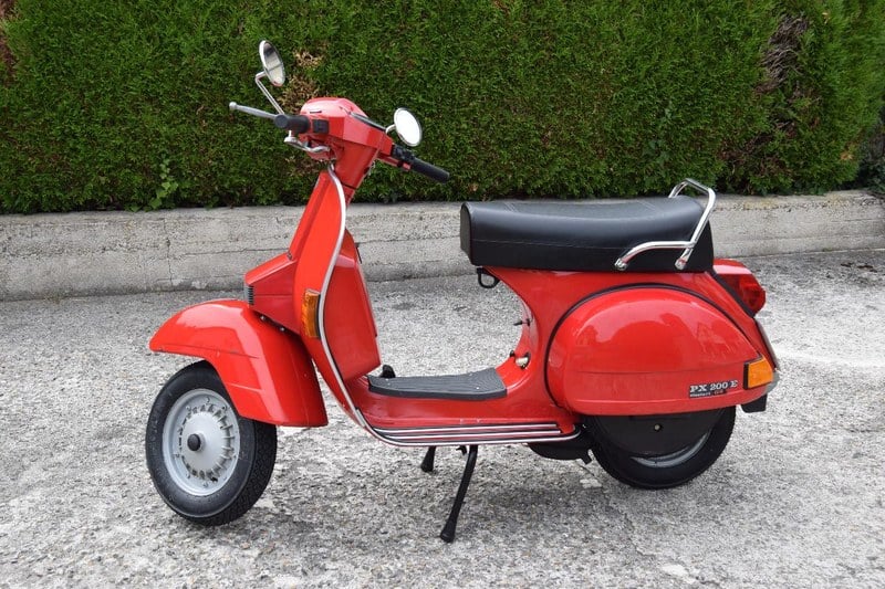 1990 Piaggio Vespa PX200 - 1 1990 Piaggio Vespa PX200 - 1