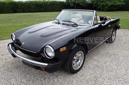 1891 Pininfarina 124 Spider À venda