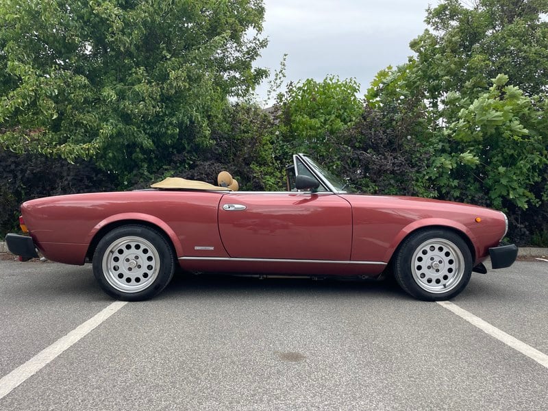 1985 Pininfarina Spider Europa