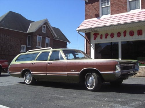 1970 Plymouth Fury Sport suburban For Sale