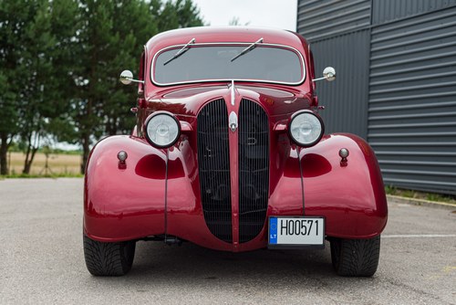 1937 Plymouth Deluxe - 2