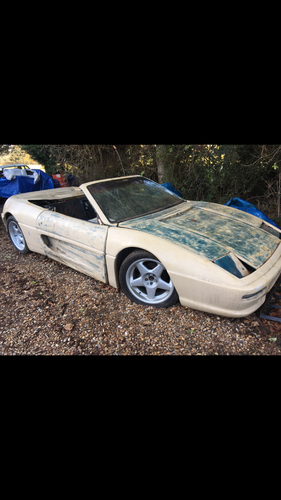1989 Ferrari 355 kit car based on Pontiac fiero 2.8V6 A vendre
