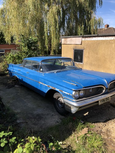 1959 Pontiac Laurentian