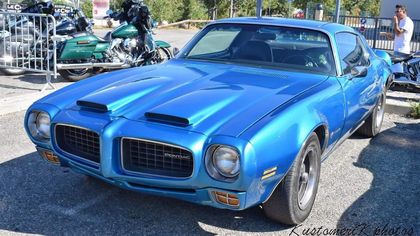 Pontiac Firebird Firehawk