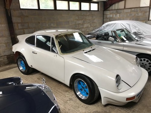 1969 Porsche 911 project with extensive spares package VENDUTO