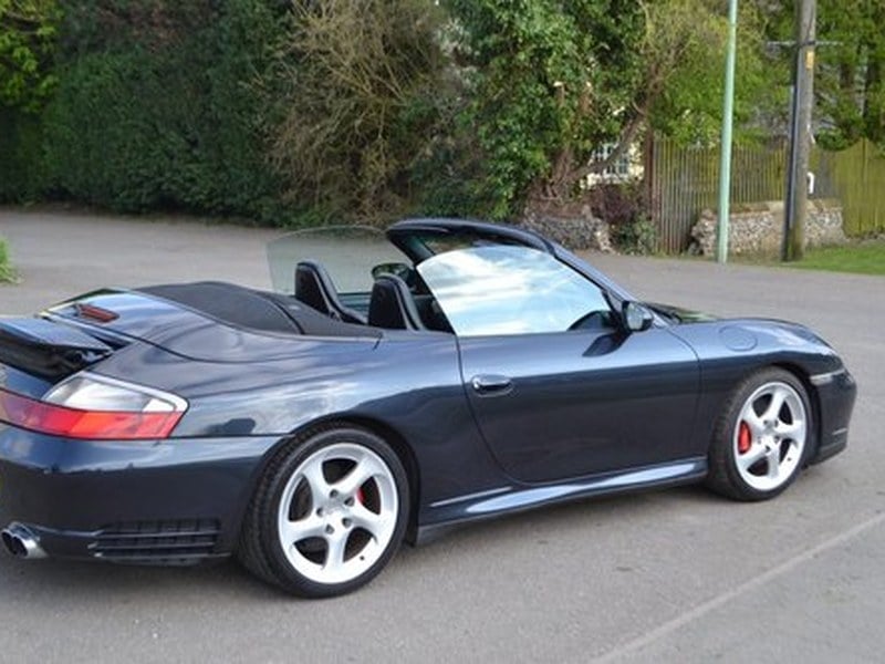 Porsche 911 Carerra 4s (996) - Convertible + Hard top
