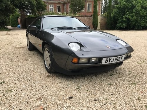 1983 Lovely Porsche 928S, low mileage For Sale