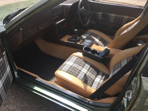 1979 924 rustfree Onyx green tartan interior For Sale