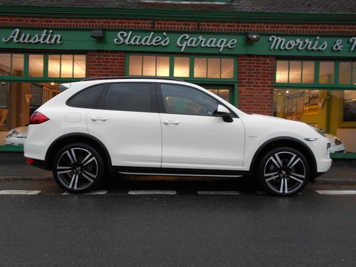 2011 Porsche Cayenne V6 D Tiptronic SOLD