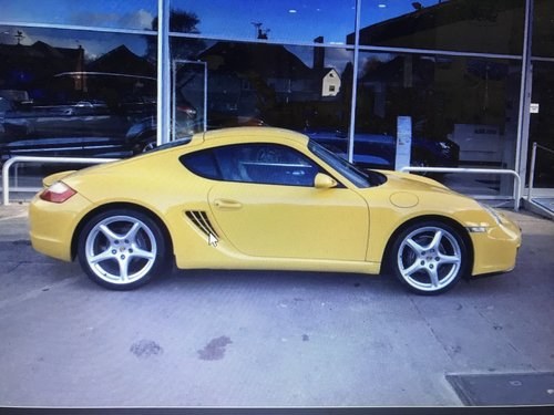 2008 Perfect super low milage 2.7 YELLOW Porsche cayman For Sale