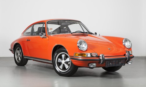 One owner 1970 Porsche 911E Coupé in tangerine In vendita