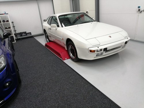 1985 Porsche 944  for sale due to ill health For Sale