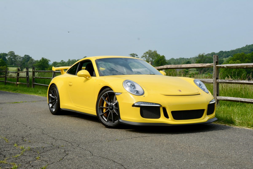 2014 Porsche GT3 = Yellow(~)Black low 1.9k miles  $obo In vendita