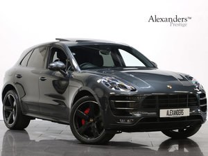 2017 17 17 PORSCHE 3.6T MACAN TURBO PDK AUTO À venda
