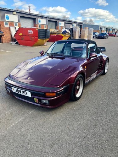 1983 Porsche 930 3.3L Turbo supplied with SE flat nose For Sale