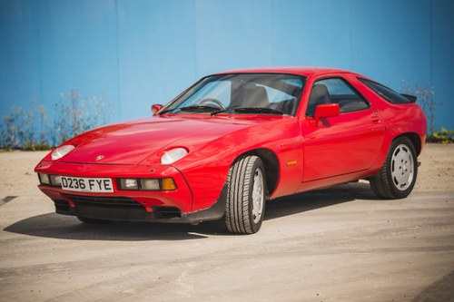1986 Porsche 928 S2 Guards Red, FSH, recommissioned! For Sale